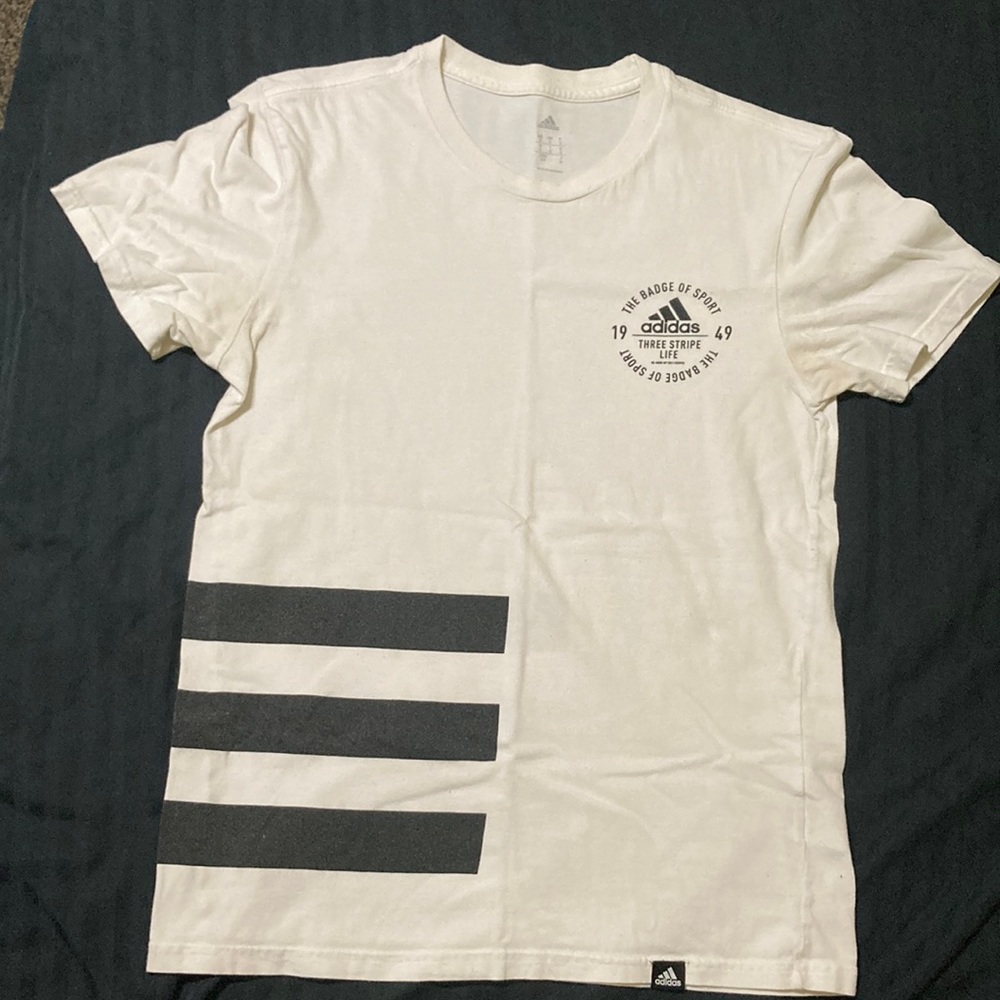Adidas Badge of Sport t shirt